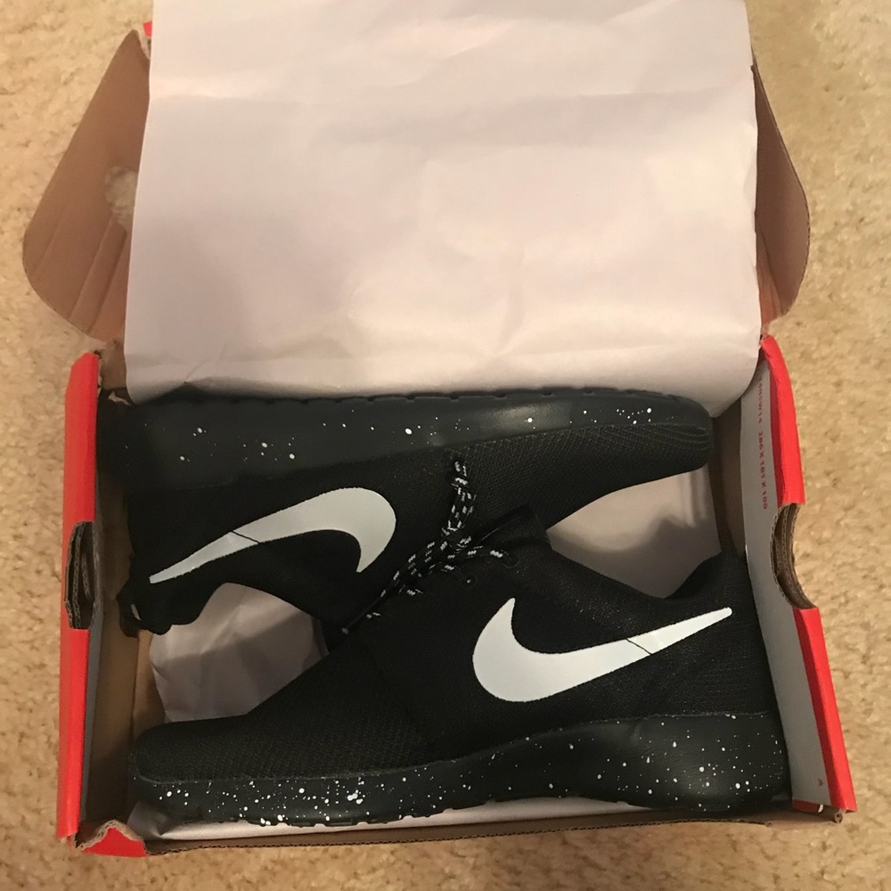 nike roshe sneakers